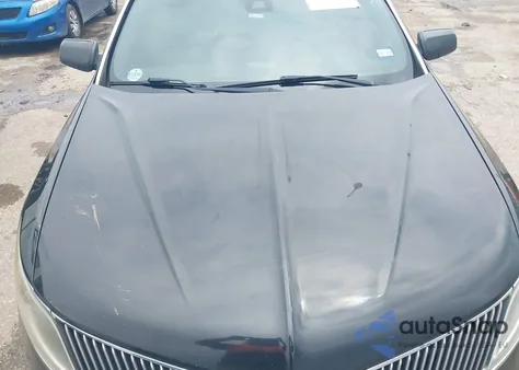 2014 Lincoln Mks from USA, damaged, VIN 1LNHL9DK9EG602092